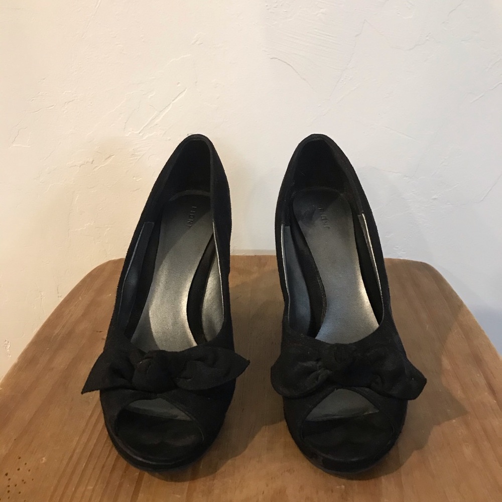Fioni Black Suade Wedges